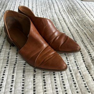 Universal Thread Natural Cutout Flats Size 8.5